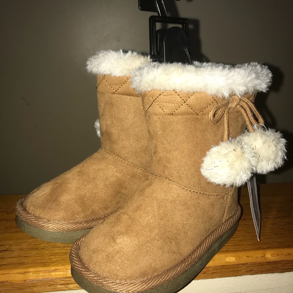 Tan boots size 6
